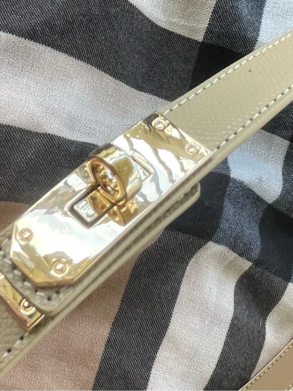 Adjustable Sliding Lock Skinny Beige Leather Belt